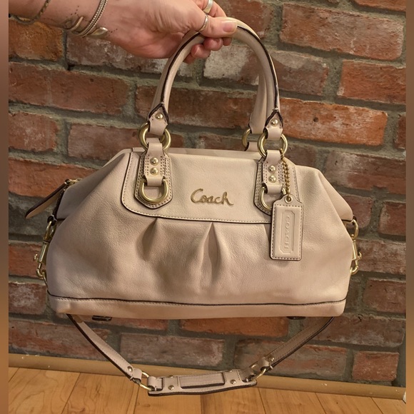 Coach handbag Ashley - Picture 4 of 8